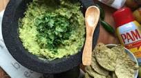 Grilled Guacamole for Easy Entertaining Grilled Guacamole for Easy Entertaining