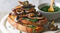 Bruschette con funghi trifolati Bruschette con funghi trifolati