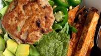 Healthy Avocado Chicken Burgers (paleo + whole30) Healthy Avocado Chicken Burgers (paleo + whole30)