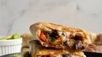 Black Bean and Veggie Burritos Black Bean and Veggie Burritos