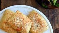 Cheesy Chicken Pizza Pockets Cheesy Chicken Pizza Pockets