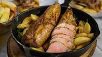 One-Pan Herbed Pork Tenderloin with Roasted Apples One-Pan Herbed Pork Tenderloin with Roasted Apples