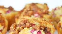 Strawberry Rhubarb Muffins Strawberry Rhubarb Muffins