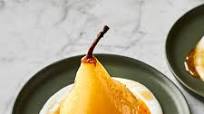 Vanilla, Cinnamon & White Wine Poached Pears with Yogurt Vanilla, Cinnamon & White Wine Poached Pears with Yogurt