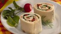 Salmon-Spinach Pinwheels Salmon-Spinach Pinwheels