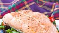 Easy Healthy Baked Salmon in Foil for Two Easy Healthy Baked Salmon in Foil for Two