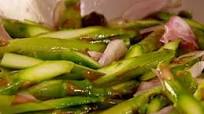 Pan-fried Asparagus with Shallots Pan-fried Asparagus with Shallots
