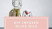 DIY Infused Oils (With Free Printable Gift Labels!) DIY Infused Oils (With Free Printable Gift Labels!)