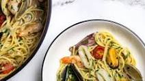 Spaghetti allo Scoglio (Spaghetti With Mixed Seafood) Recipe Spaghetti allo Scoglio (Spaghetti With Mixed Seafood) Recipe