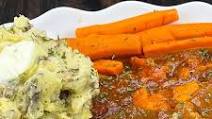 Swiss Steak with Mashed Potatoes & Carrots Swiss Steak with Mashed Potatoes & Carrots