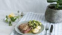 Tuna steak with cucumber guacamole Tuna steak with cucumber guacamole