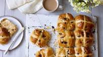 How to make vegan hot cross buns How to make vegan hot cross buns