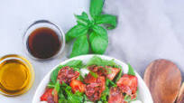Caprese Salad with Crispy Prosciutto Caprese Salad with Crispy Prosciutto