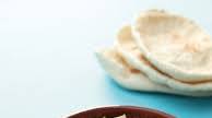 Hummus With Seared Lamb and Toasted Pinenuts Hummus With Seared Lamb and Toasted Pinenuts
