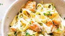 Salmon Pasta with Mixed Greens Salmon Pasta with Mixed Greens