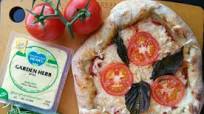 Stuffed Crust Tomato Basil Pizza With Vegan Mozzarella Stuffed Crust Tomato Basil Pizza With Vegan Mozzarella