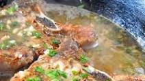 Pork Chops with Garlic White Wine Sauce Pork Chops with Garlic White Wine Sauce