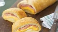 Pan relleno con jamón y queso cheddar Pan relleno con jamón y queso cheddar