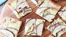 Pear and Blue Cheese Flatbread Pear and Blue Cheese Flatbread
