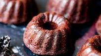 Chocolate Cherry Mini Bundt Cakes Chocolate Cherry Mini Bundt Cakes