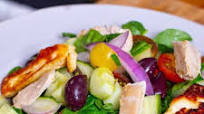 Chicken and Halloumi Salad Chicken and Halloumi Salad