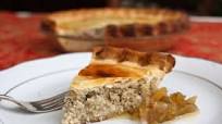 Classic Tourtière or Québec Pork Pie Recipe - (4.6/5) Classic Tourtière or Québec Pork Pie Recipe - (4.6/5)