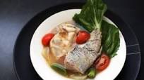 Sinigang na Isda sa Miso at Sampaloc (Fish Stew in Miso and Tamarind Soup) Sinigang na Isda sa Miso at Sampaloc (Fish Stew in Miso and Tamarind Soup)