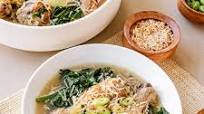 Binakol na Manok (Filipino Chicken and Coconut Soup) Binakol na Manok (Filipino Chicken and Coconut Soup)