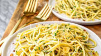 Pasta with Olive Oil and Garlic (Aglio e Olio) Pasta with Olive Oil and Garlic (Aglio e Olio)