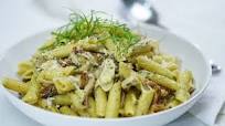 Pasta con pollo al pesto Pasta con pollo al pesto