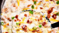 Slow Cooker Bacon Cheeseburger Soup Slow Cooker Bacon Cheeseburger Soup