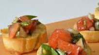 Tomato Basil Bruschetta Bites Tomato Basil Bruschetta Bites