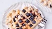 Low-Calorie Waffles With Blueberries Low-Calorie Waffles With Blueberries