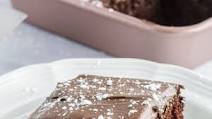 Small Chocolate Cake Small Chocolate Cake
