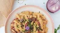 Caramelized Onion, Hummus and Olive Pasta Caramelized Onion, Hummus and Olive Pasta