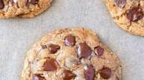 Vegan Sugar Free Chocolate Chip Cookies (Gluten Free) Vegan Sugar Free Chocolate Chip Cookies (Gluten Free)