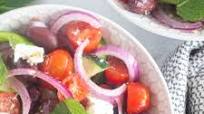 Low-Carb Keto Greek Salad Low-Carb Keto Greek Salad