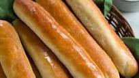 Breadsticks Recipe (Olive Garden Copycat) Breadsticks Recipe (Olive Garden Copycat)