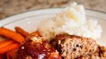 Simple Meatloaf with Spicy Glaze Simple Meatloaf with Spicy Glaze