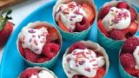 Healthy Berries n' Cream Cups Healthy Berries n' Cream Cups