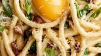 Bucatini Carbonara with Bacon & Peas Bucatini Carbonara with Bacon & Peas