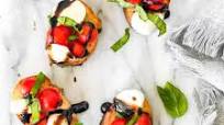 Caprese Crostini Caprese Crostini