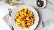 Pasta with Smoked Salmon and Caviar Pasta with Smoked Salmon and Caviar