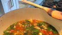 Garlicky Tortellini Soup With Sausage, Tomatoes, and Spinach Garlicky Tortellini Soup With Sausage, Tomatoes, and Spinach