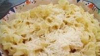 Butter and Cheese Noodles(Makaronia) Butter and Cheese Noodles(Makaronia)