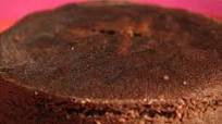 Eggless Spongy Chocolate Cake Recipe in Hindi for Christmas Eggless Spongy Chocolate Cake Recipe in Hindi for Christmas