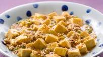 Mapo Tofu (Tofu and ground meat in spicy bean sauce) Mapo Tofu (Tofu and ground meat in spicy bean sauce)
