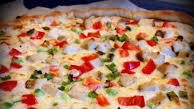 How to make garlic ranch chicken pizza How to make garlic ranch chicken pizza