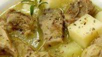 Cerdo en Salsa Verde con Papas Cerdo en Salsa Verde con Papas