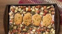 One Pan Pork Chops with Red Potatoes & Green Beans One Pan Pork Chops with Red Potatoes & Green Beans